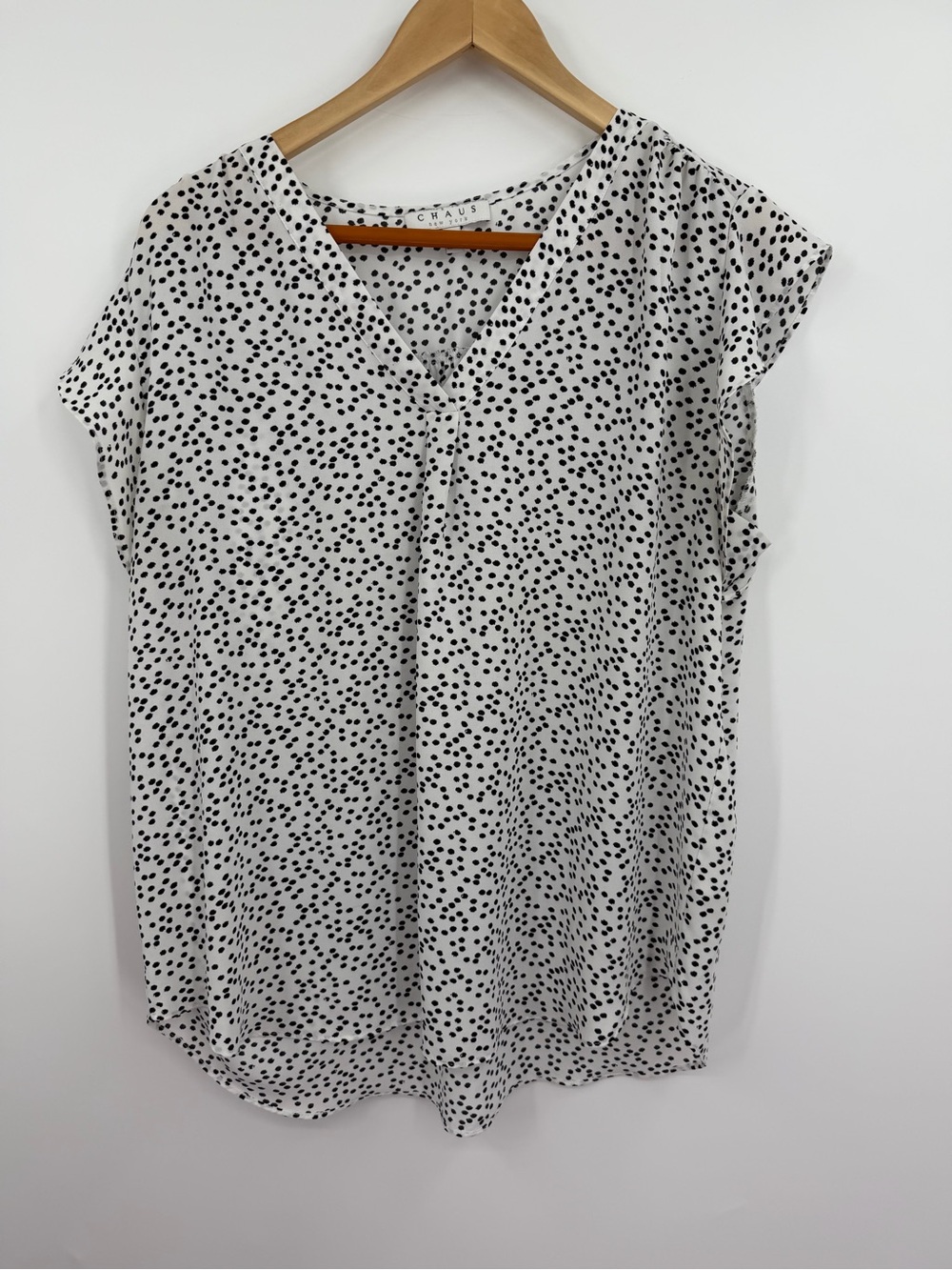 Chaus White Top with Black Dot Print V-Neck Cap Sleeve